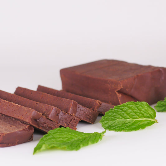 Slice of Color Me Flavors classic chocolate mint fudge with whole mint leaves